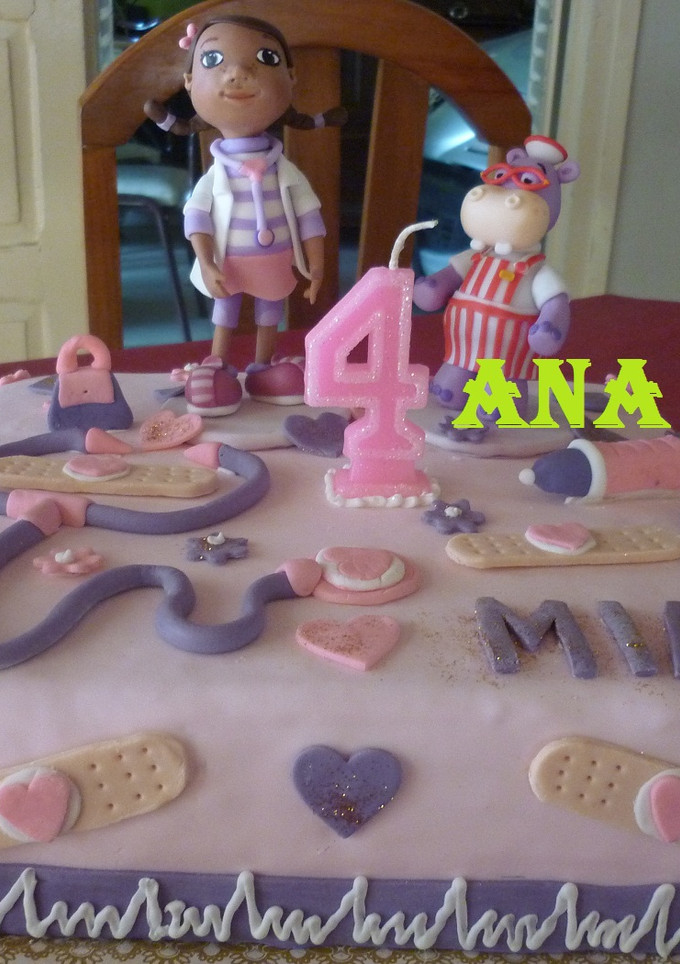 Una foto de Torta de cumpleaños Mía de la Dra. Juguete 