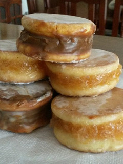 Una foto de Alfajores cordobeses caseros