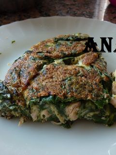 Una foto de Tortilla de acelga y pollo casera