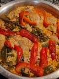 Paella de pollo con un toque de romero