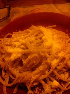 Una foto de Fideos al queso