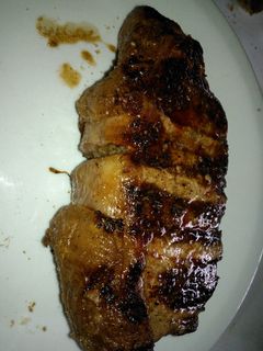 Una foto de Asado a la parrilla de bife de chorizo verdadero 500 gr, mínimo c/u