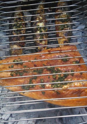 Una foto de Asado a la parrilla de filet de salmon rosado con provenzal