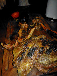 Una foto de Asado a la parrilla de matambrito chancho a la miel