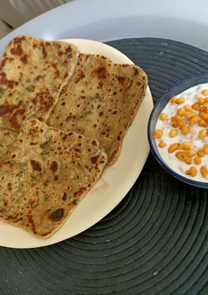 A picture of Lauki Paratha with Boondi ka Raita.