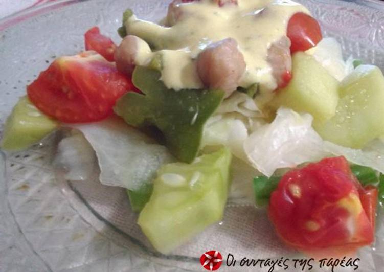 Recipe of Award-winning Refreshing chickpea salad full of color