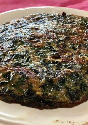 Una foto de Tortilla de hojas y tallos de Remolachas
