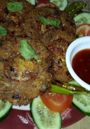 A picture of Aloo ke Chapli Kabab.