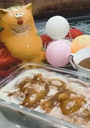 A picture of Dahi Bhala chat.