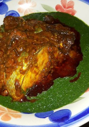A picture of Ewedu and fish stew.