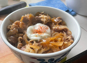 牛肉丼飯 的食譜成品照片