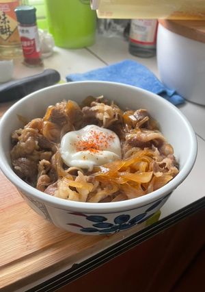 牛肉丼飯 的食譜成品照片