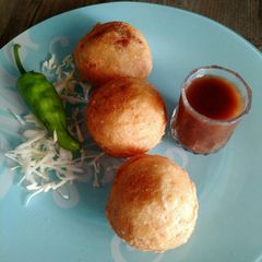 A picture of Khameer ki puri.