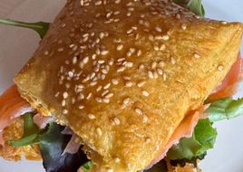 Bocadillo con papel de arroz