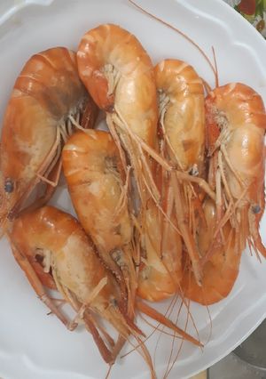 Hình của món Tôm hấp nước dừa.
