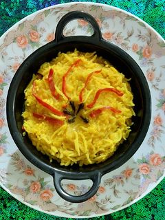 સાદી વઘારેલી ખીચડી (Simple Vaghareli Khichdi Recipe In Gujarati) રેસીપી મુખ્ય ફોટો