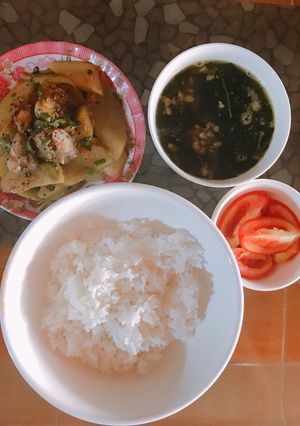 Hình của món Cơm 1 người #1- Su Su xào hàu sữa + Canh Hến rau ngót.