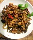 Chicken Stir-fried with Vegetables and Sun-dried Tomatoes