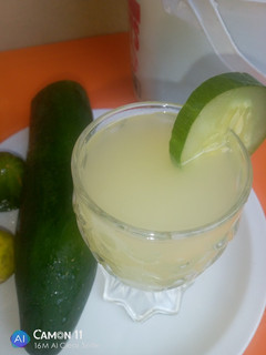 A picture of Cucumber Ginger lemonade.