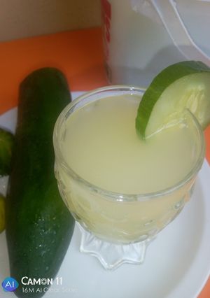 A picture of Cucumber Ginger lemonade.