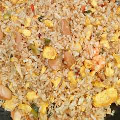 A picture of Nasi Goreng Istimewa.