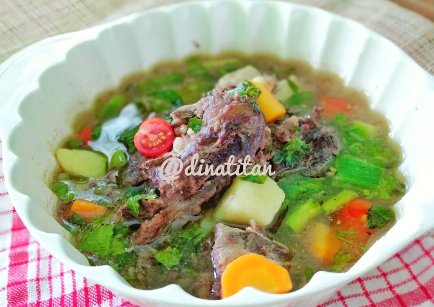 Resep Sop Tulang Sapi Oleh Dina Titan Cookpad