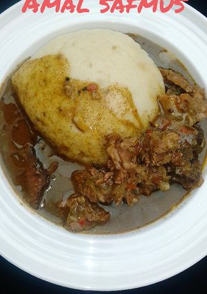 A picture of Semo with baobab soup(miyar kuka) and manshanu.