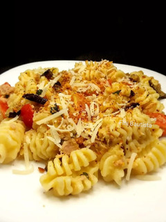 Una foto de Ensalada de pasta con berenjena