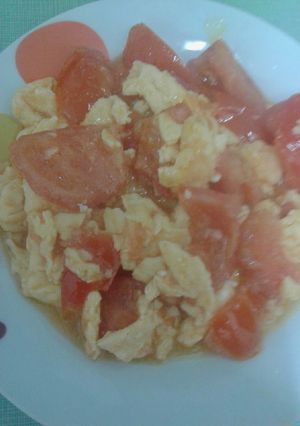 Foto principal de Huevos revueltos con tomate