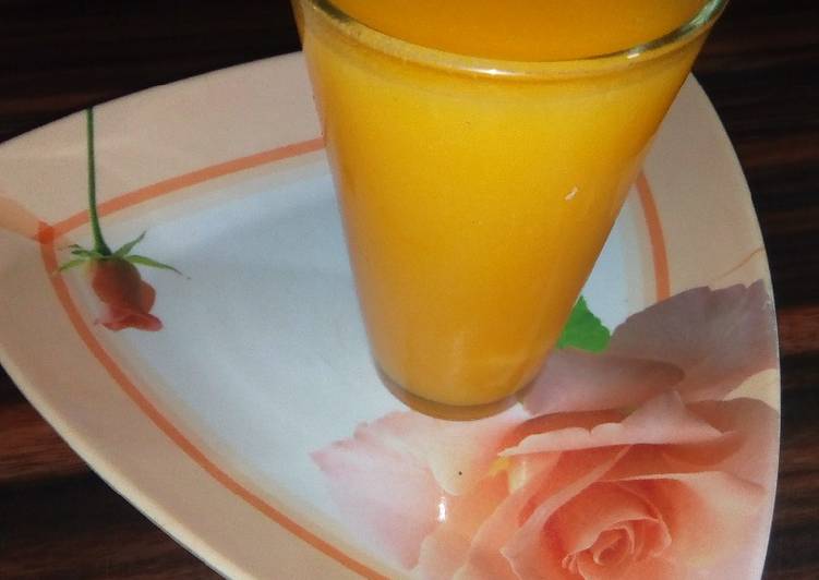 Recipe of Ultimate Papaya and pineapple smoothie