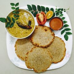 Masala khichdi- Bhakhri with Instant Garlic Chutney A picture of Masala khichdi- Bhakhri with Instant Garlic Chutney.