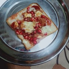 A picture of Bread pizza.