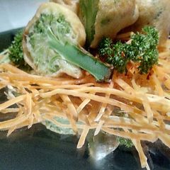A picture of Broccoli pop.