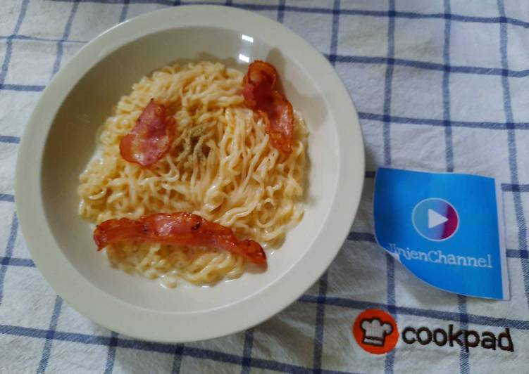 แมคแอนด์ชีสเบคอนกรอบง่ายๆ สูตรบะหมี่กึ่งฯ