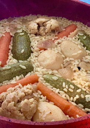 Una foto de Verduras con arroz oriental