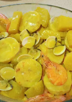 Foto principal de Medallones de merluza al vino con langostinos Monsieur Cuisine