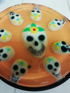 Una foto de Gelatina de calaveras