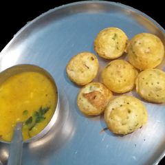 A picture of Uttapam (Gurpongal).