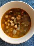 Sopa de garbanzo con mucho sabor