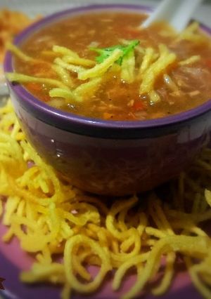 A picture of Noddles soup.