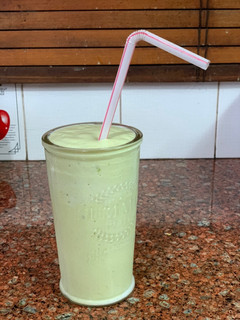 Una foto de Batido de palta y banana