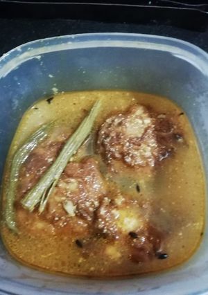 A picture of Kofta jhol.