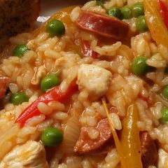 A picture of Vickys Chorizo & Chicken Risotto, GF DF EF SF NF.