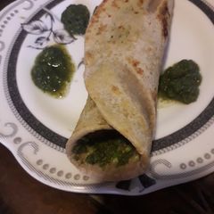 Anda roti roll A picture of Anda roti roll.