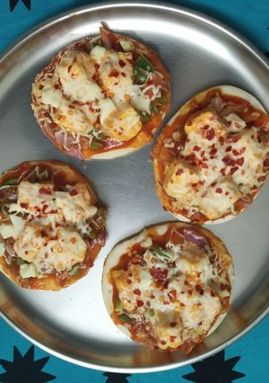 A picture of Mini Pizza.