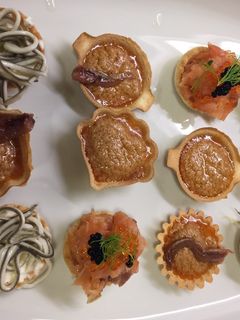 Una foto de Canapés Fin de Año