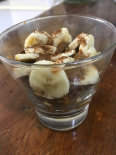 Una foto de Postre de Chocolinas y Banana🍫🍌
