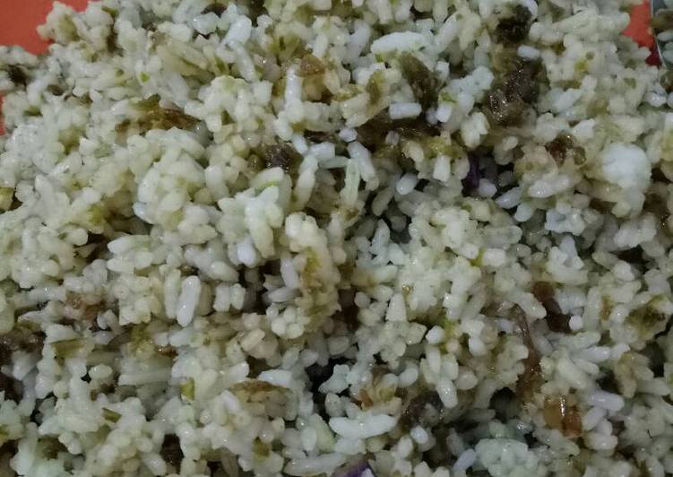 Bahan Membuat Nasi goreng sambel ijo simple yang praktis