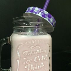 A picture of Rose milk.