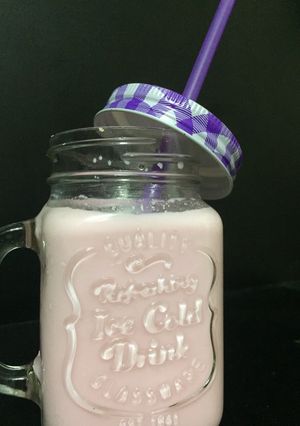 A picture of Rose milk.